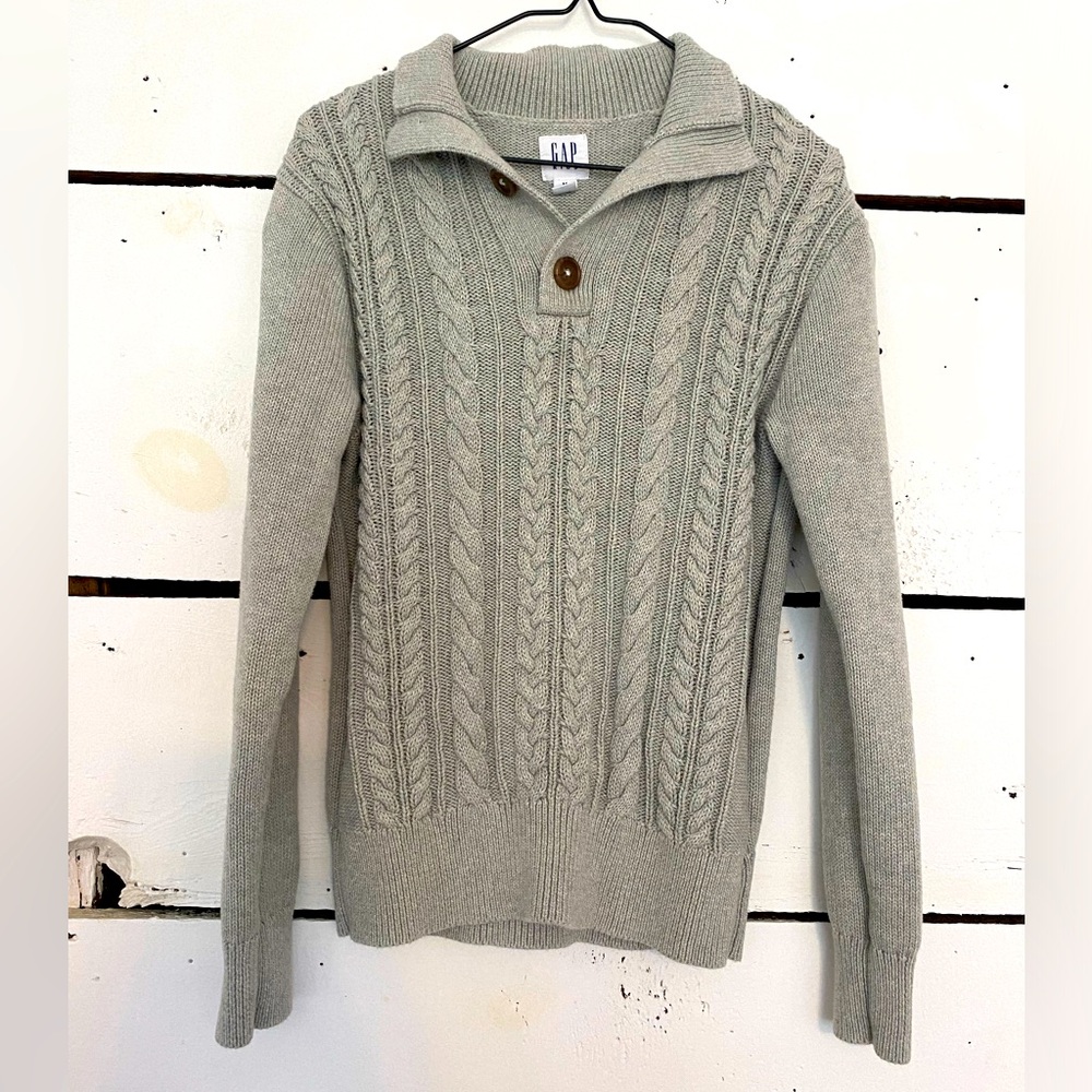 Gap Kids Boys Cable Knit Quarter Button Sweater in Gray Size 8